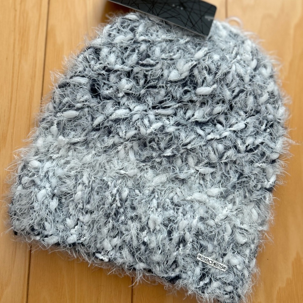 NWT Skechers Women’s Black Combo Beanie Toboggan Hat